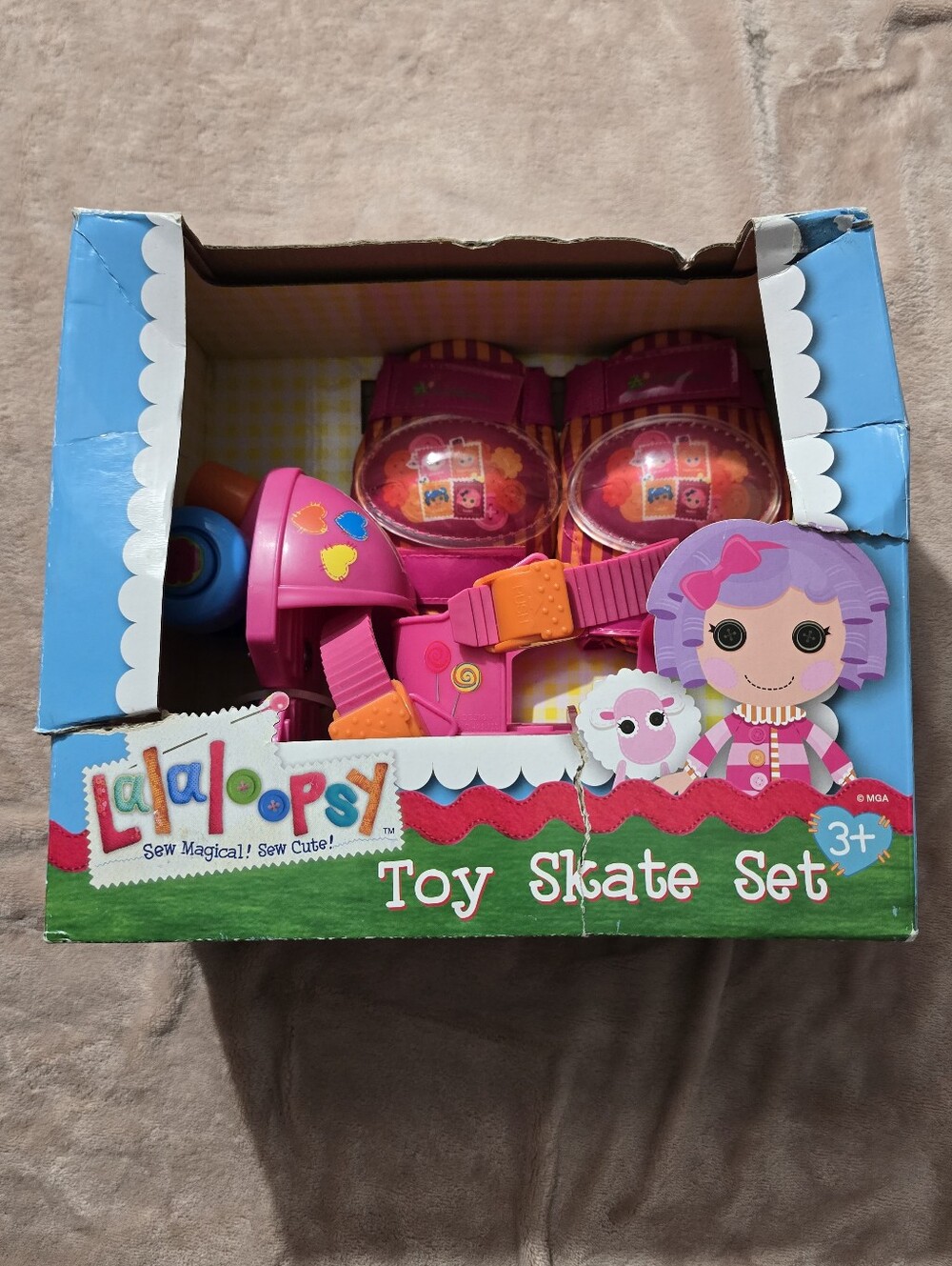 Lalaloopsy Roller Skates And Knee Pads